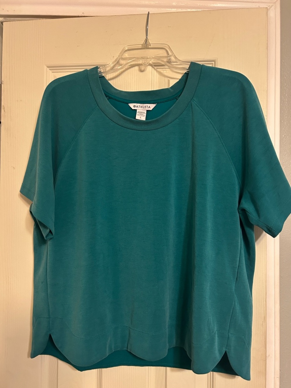 Athleta seasoft sweatshirt teal tee top